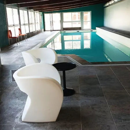 T3 Avec Terrasse Et Piscine A - Chateau Des Magnans - Fr-1-165b-22 * Жозье